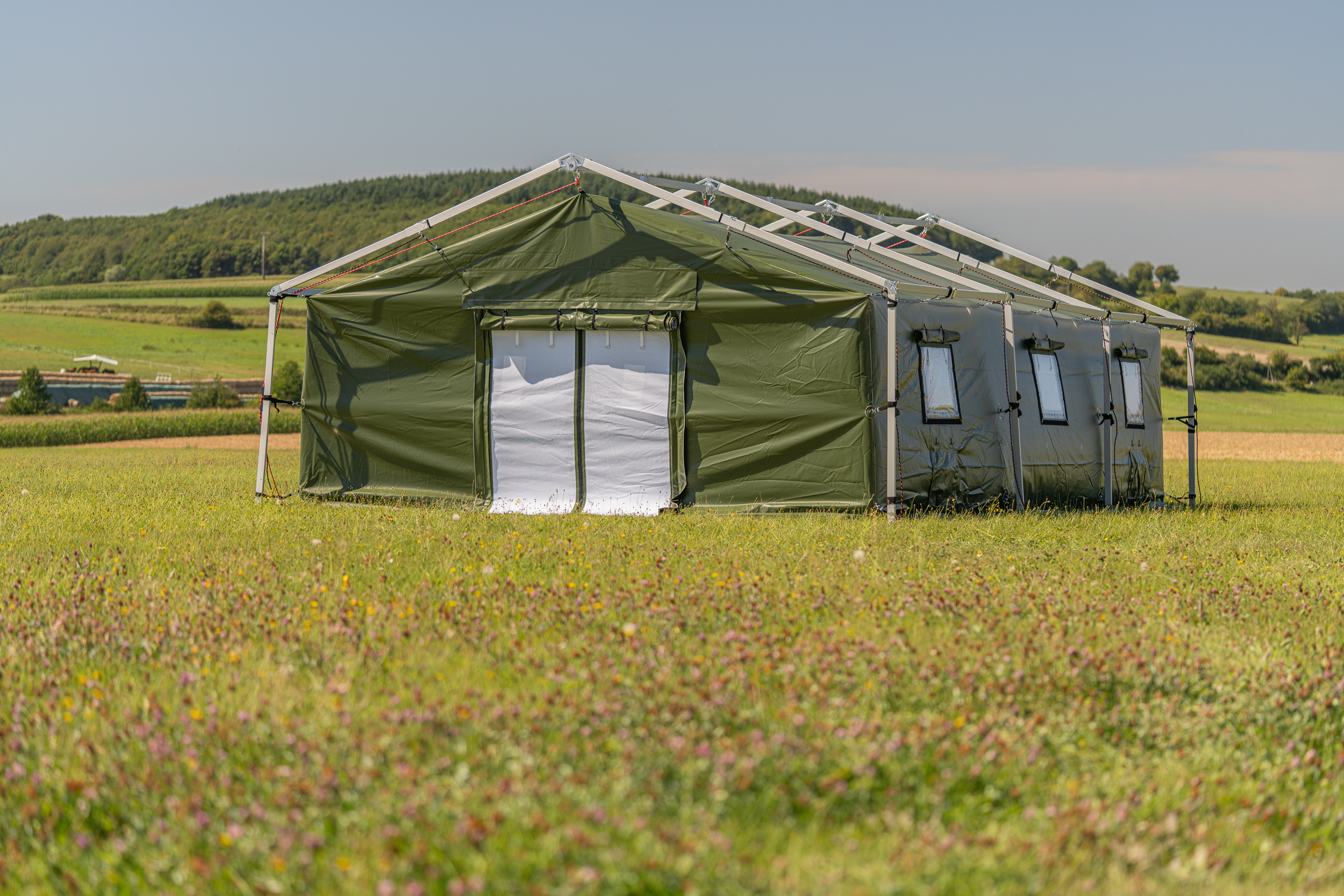 Innovative Folding Tents: Rapidly Assembled & Versatile | HTS TENTIQ